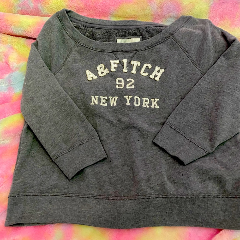 Ladies cropped sweater